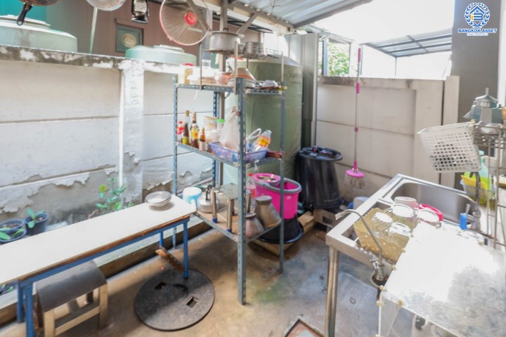 *****อาคารพาณิชย์มือสองย่านกรุงเทพฯ ม.บี อเวนิว วัชรพล เนื้อที่ 18 ตร.ว. ฟังก์ชัน 3 ห้องนอน 3 ห้องน้ำ ที่จอดรถ 1 คัน Home Office จากผู้พัฒนาโครงการที่มีชื่อเสียง Sansiri บนทำเลเดินทางสะดวก ใกล้จุดขึ้น-ลงทางด่วนสุขาภิบาล 5